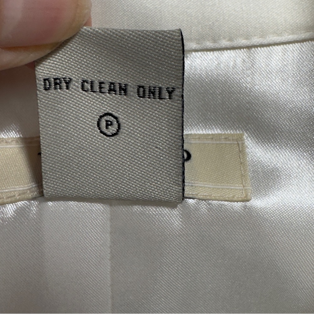 Vertigo Paris Cream Cropped Satin Bomber Jacket - Picture 7 of 16